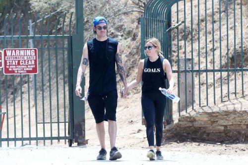 Ashley Tisdale in Tights Hiking at Runyon Canyon in Hollywood 7