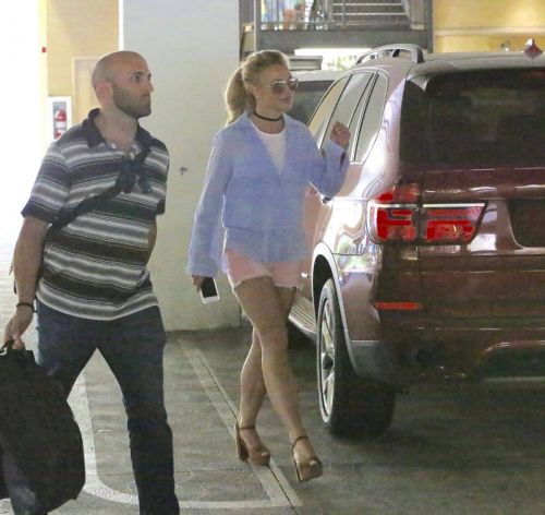 Britney Spears Out And About In West Hills 2