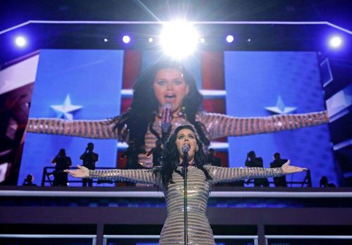 Katy Perry Performs at Democratic National Convention in Philadelphia 27