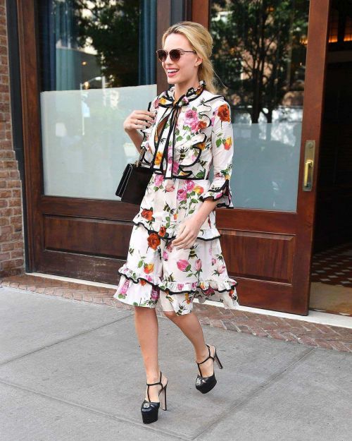 Margot Robbie in printed dress out in New York 7