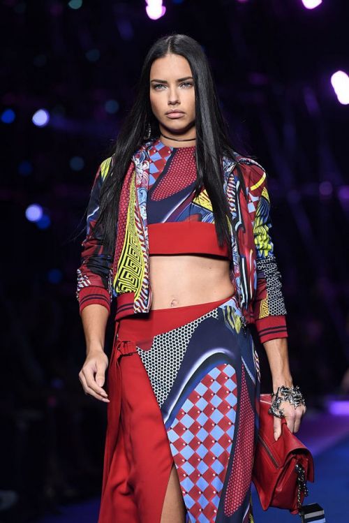 Adriana Lima Stills Versace Fashion Show at Milan Fashion Week 2