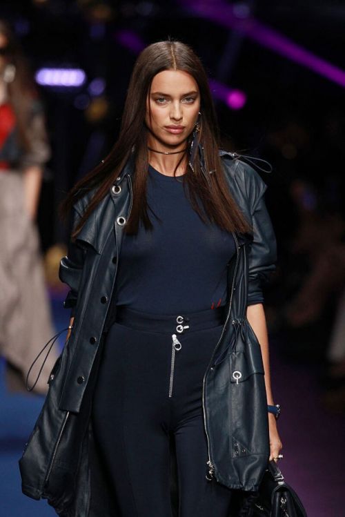 Irina Shayk Stills at Versace Fashion Show at Milan Fashion Week 4