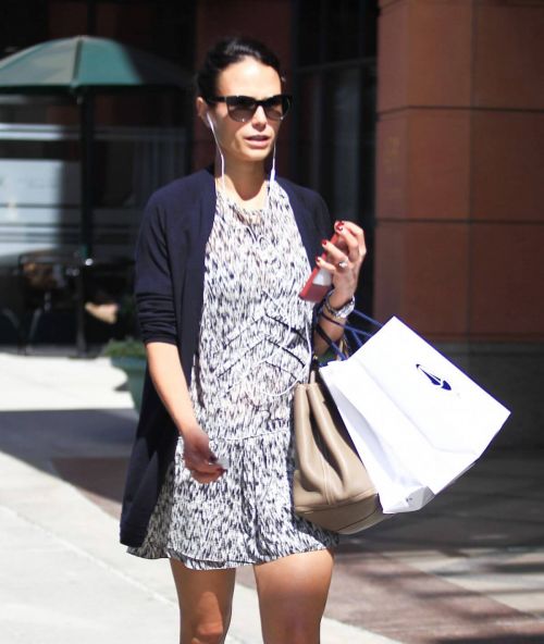 Jordana Brewster Stills Out Shopping in Los Angeles 11