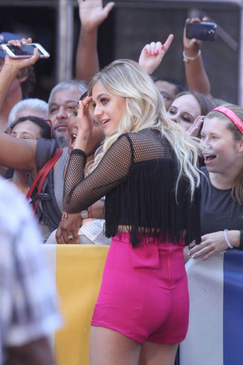 Kelsea Ballerini at Good Morning America in New York City - 15/09/2016 16