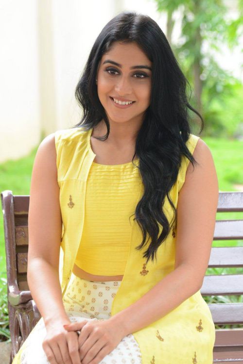 Regina Cassandra at Jyo Achyutananda Success Meet Photos 3