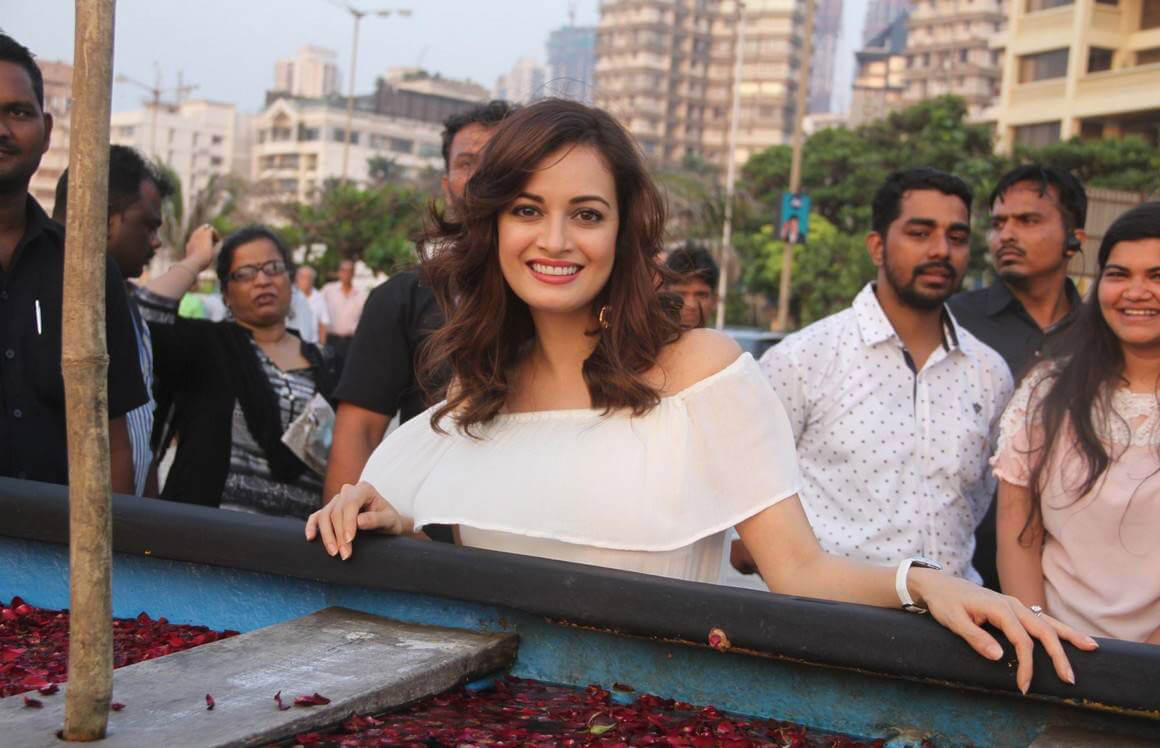 Dia Mirza at GoodHomes for Art Festival 2016 Photos