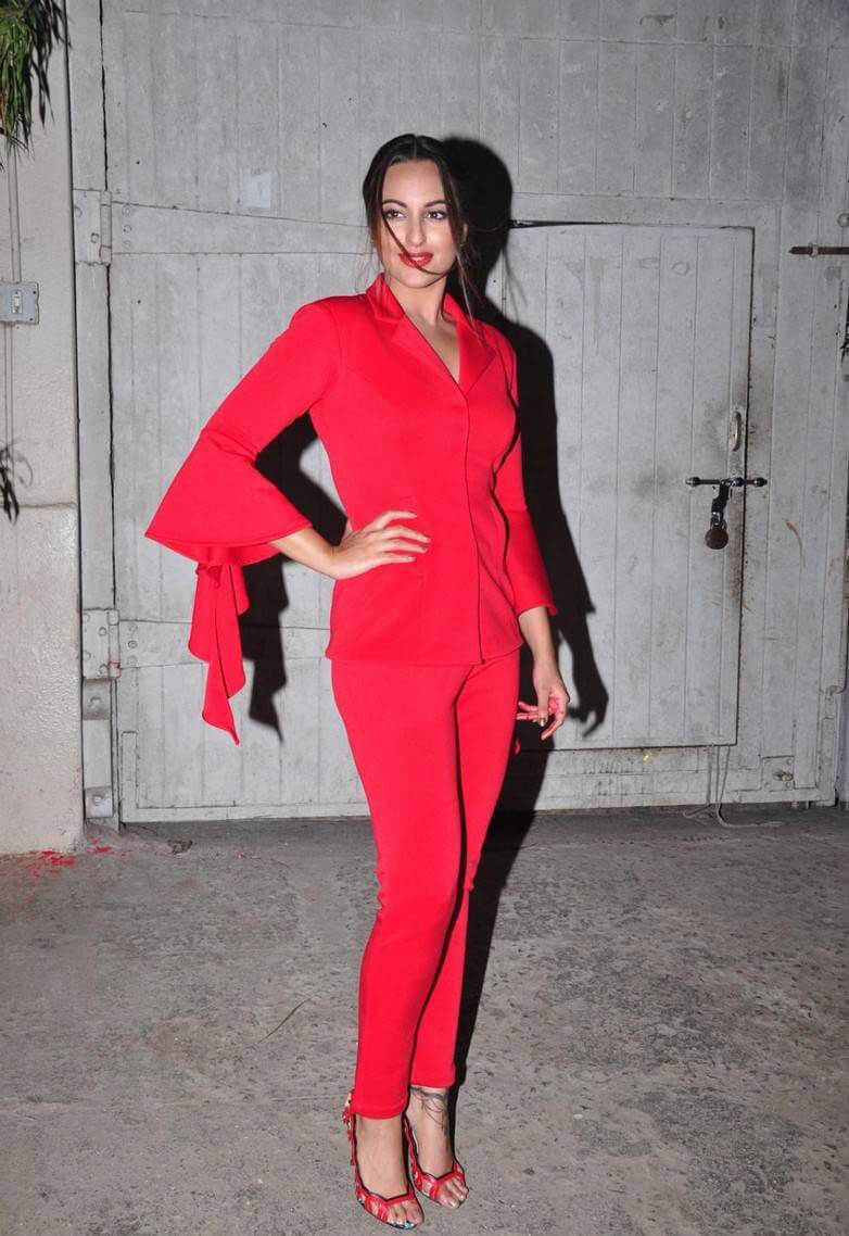 Sonakshi Sinha at Force 2 Video Song Launch Photos