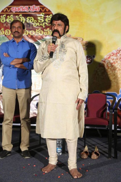 Balakrishna Gautamiputra Satakarni Fans Meet Photos 3