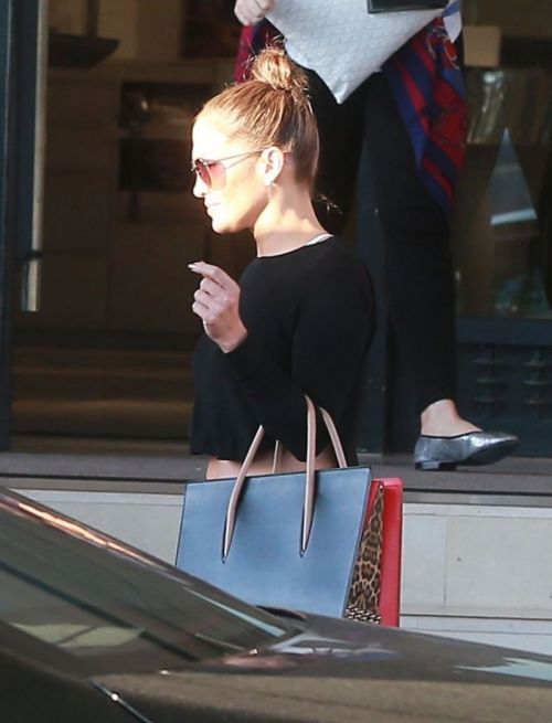 Jennifer Lopez Out Shopping in Beverly Hills Photos 9