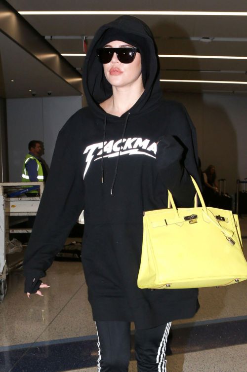 Khloe Kardashian Stills at LAX Airport in Los Angeles Images 3