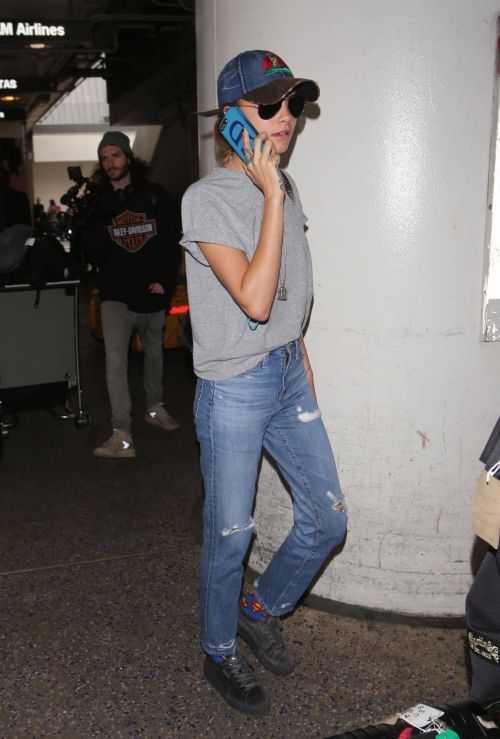 Cara Delevingne Stills at Los Angeles International Airport 3