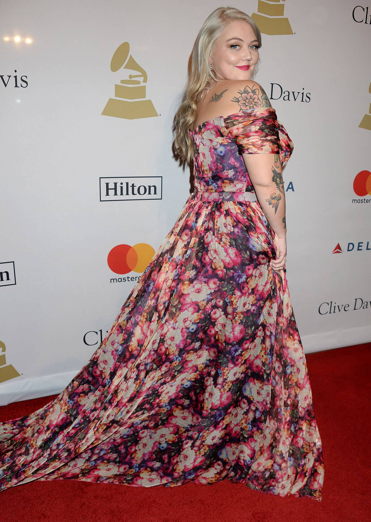 Elle King Stills at Clive Davis Pre-grammy Party in Los Angeles