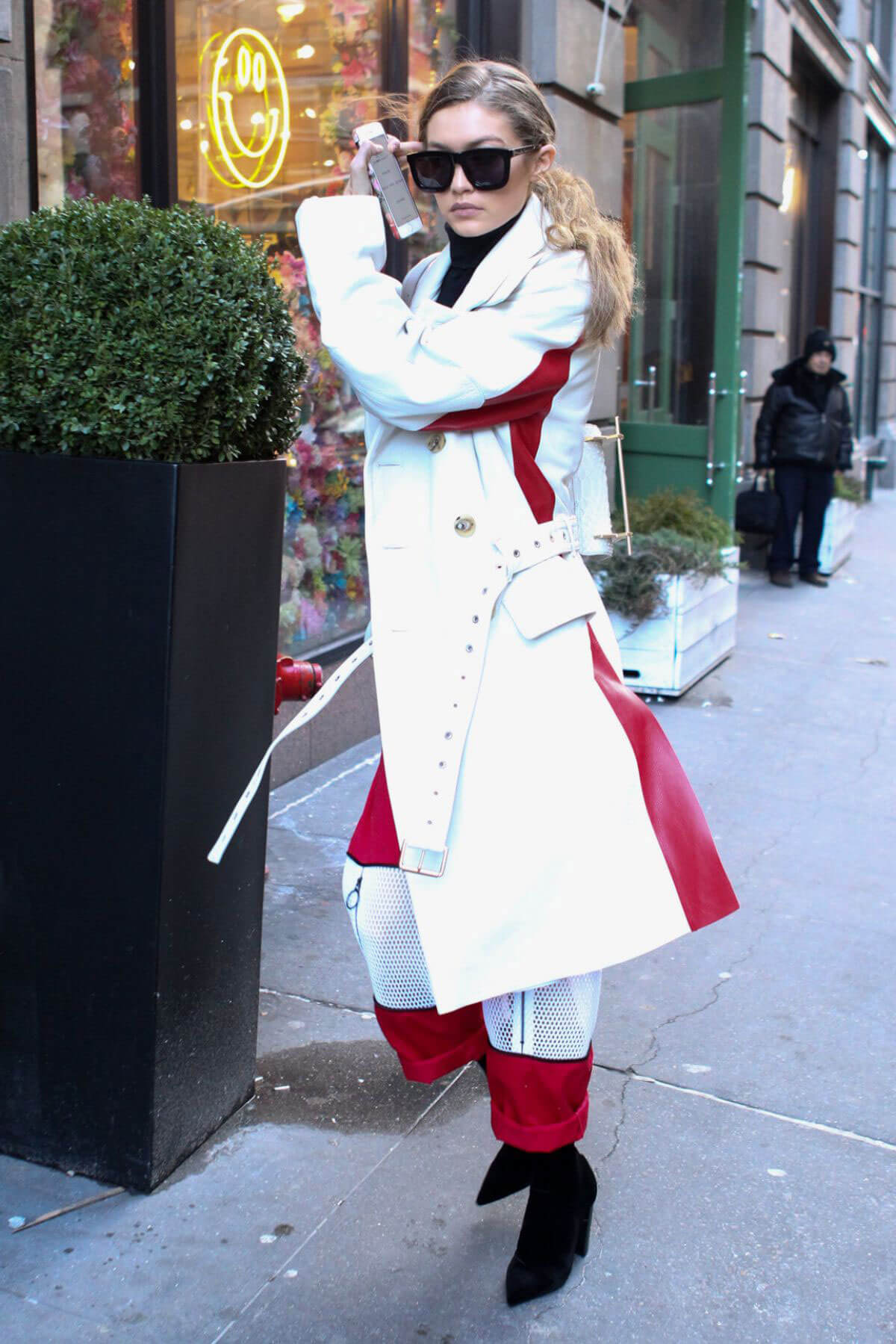 Gigi Hadid Arrives at a Studio in New York