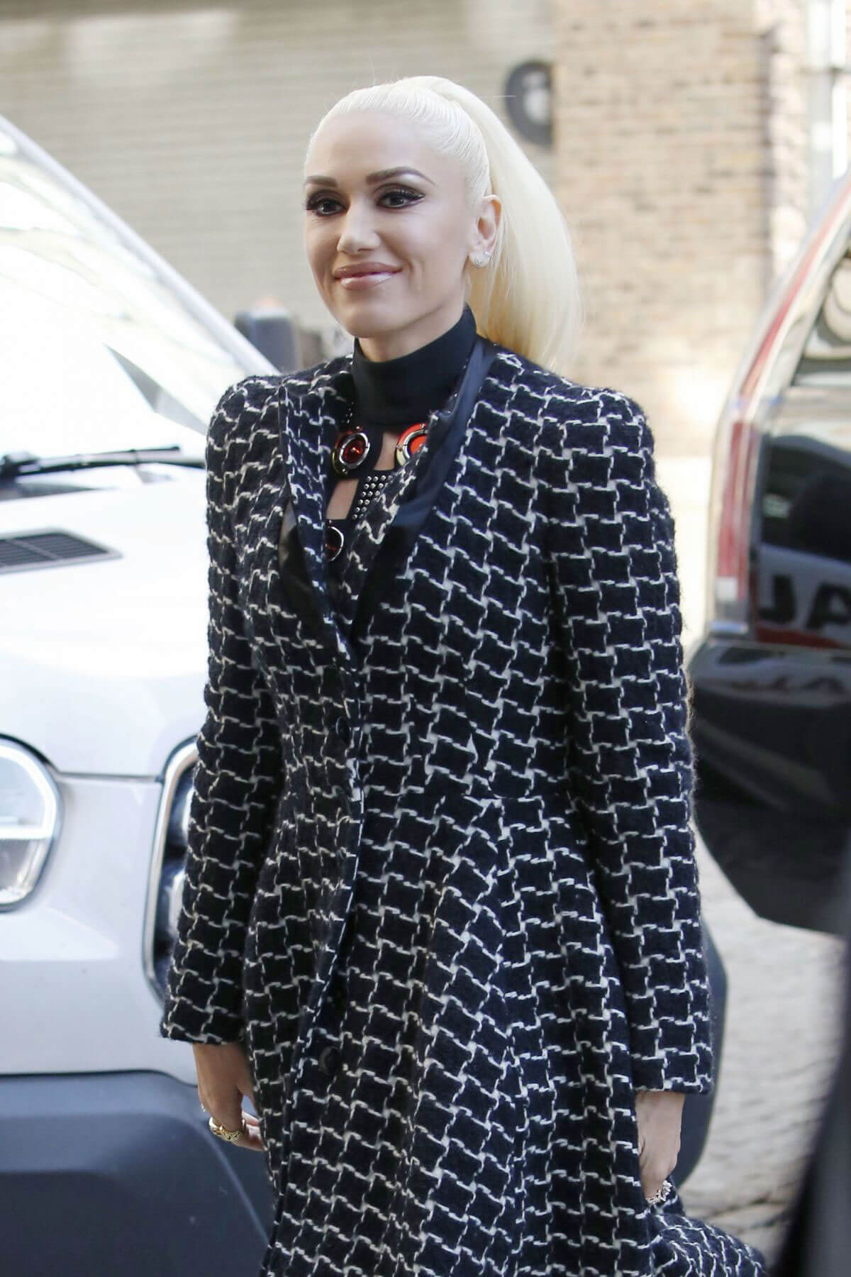 Gwen Stefani Stills Out in New York