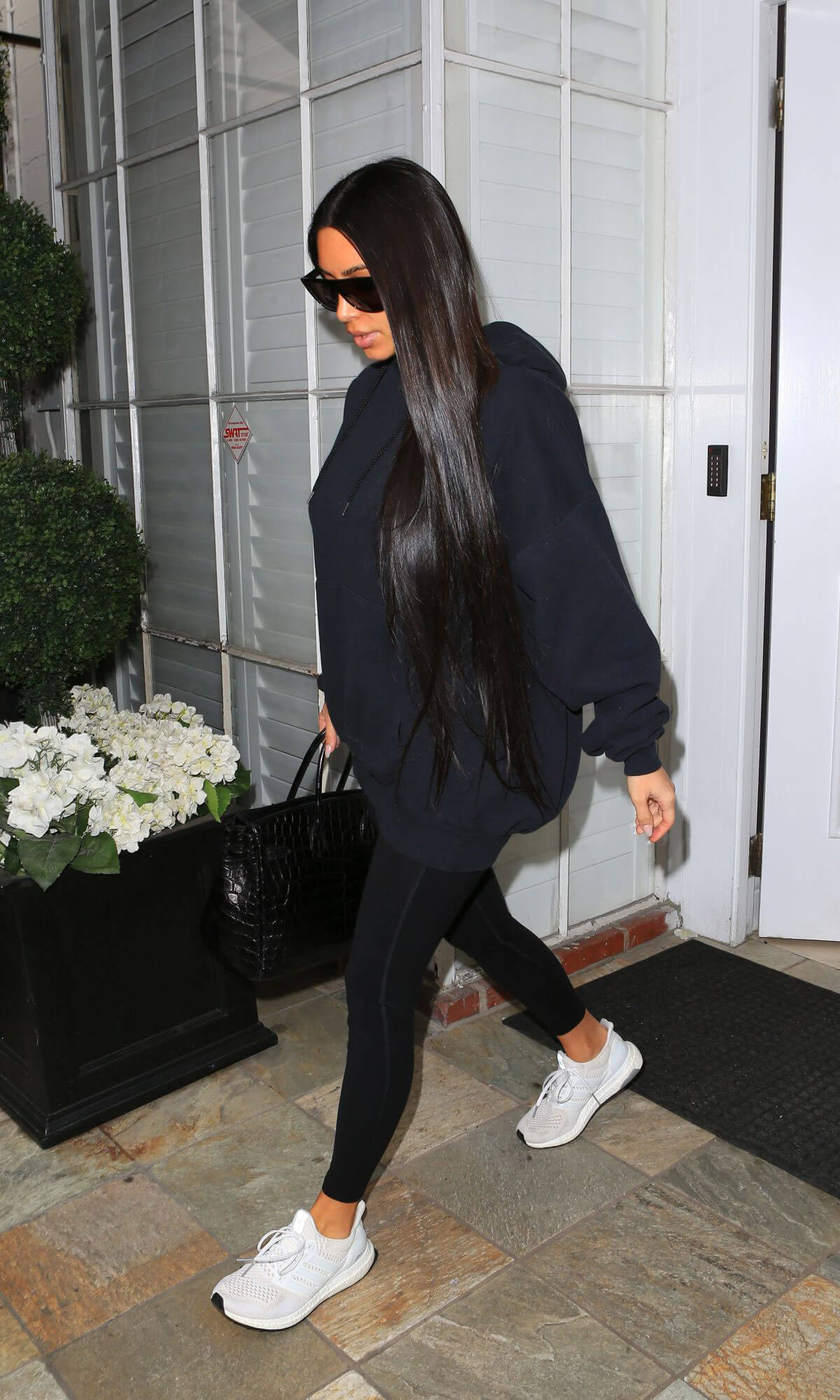 Kim Kardashian Stills Leaves Epione in Beverly Hills