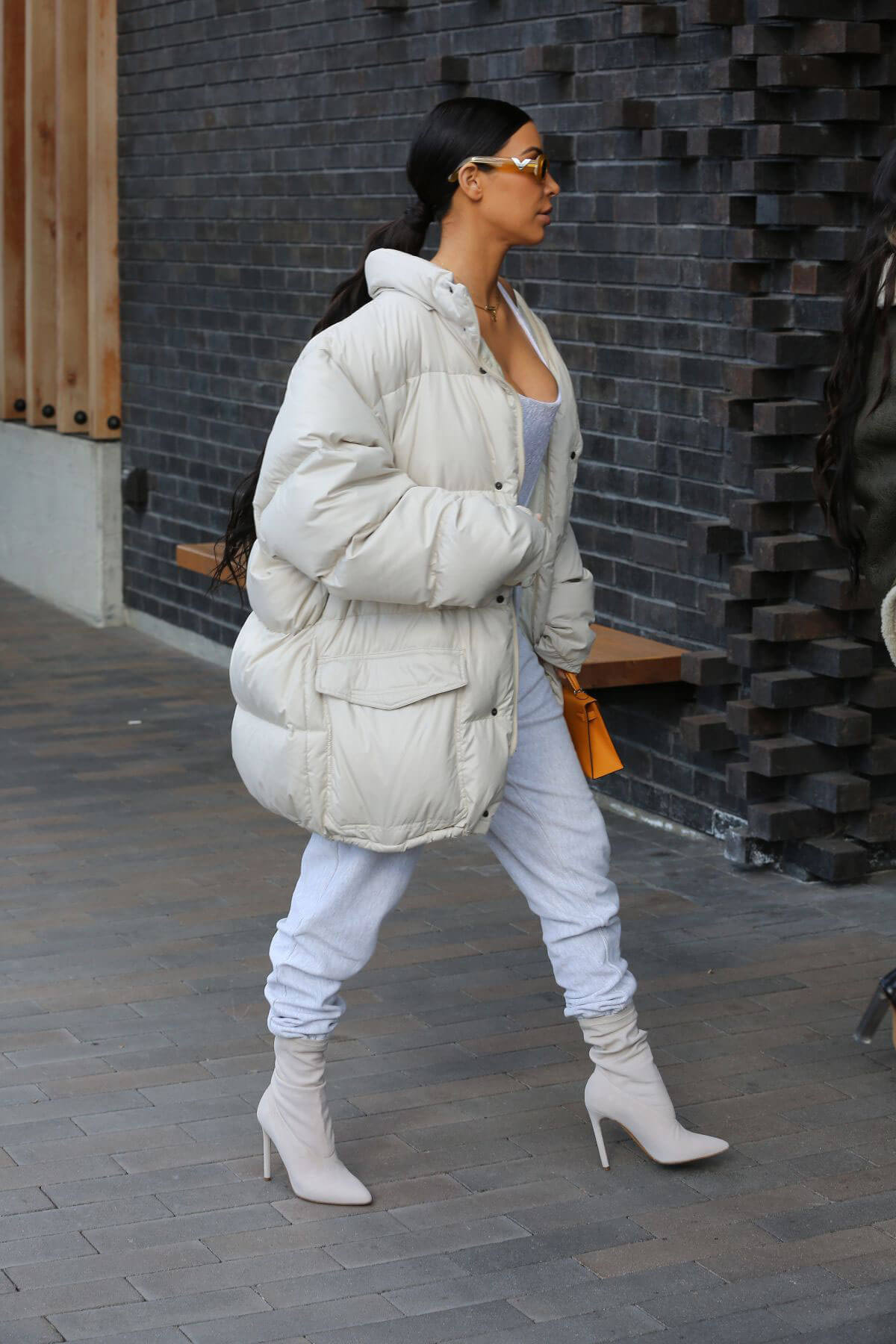 Kim Kardashian Stills Out for Lunch in Woodland Hills