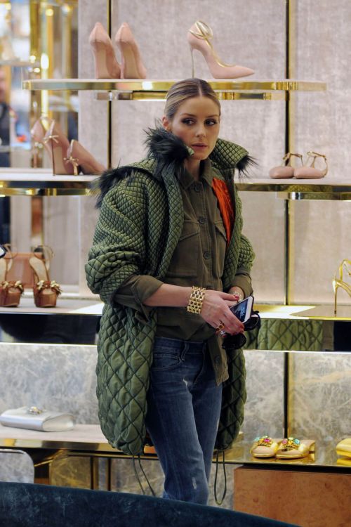 Olivia Palermo Stills Out Shopping in Milan 4