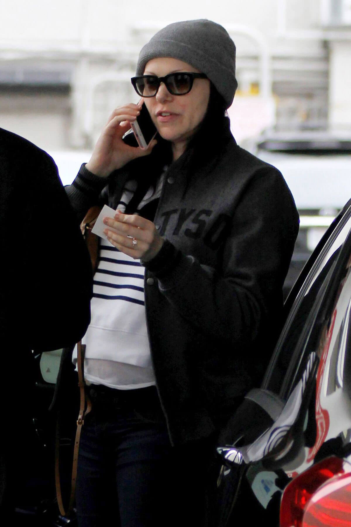 Pregnant Laura Prepon Stills Out in Beverly Hills