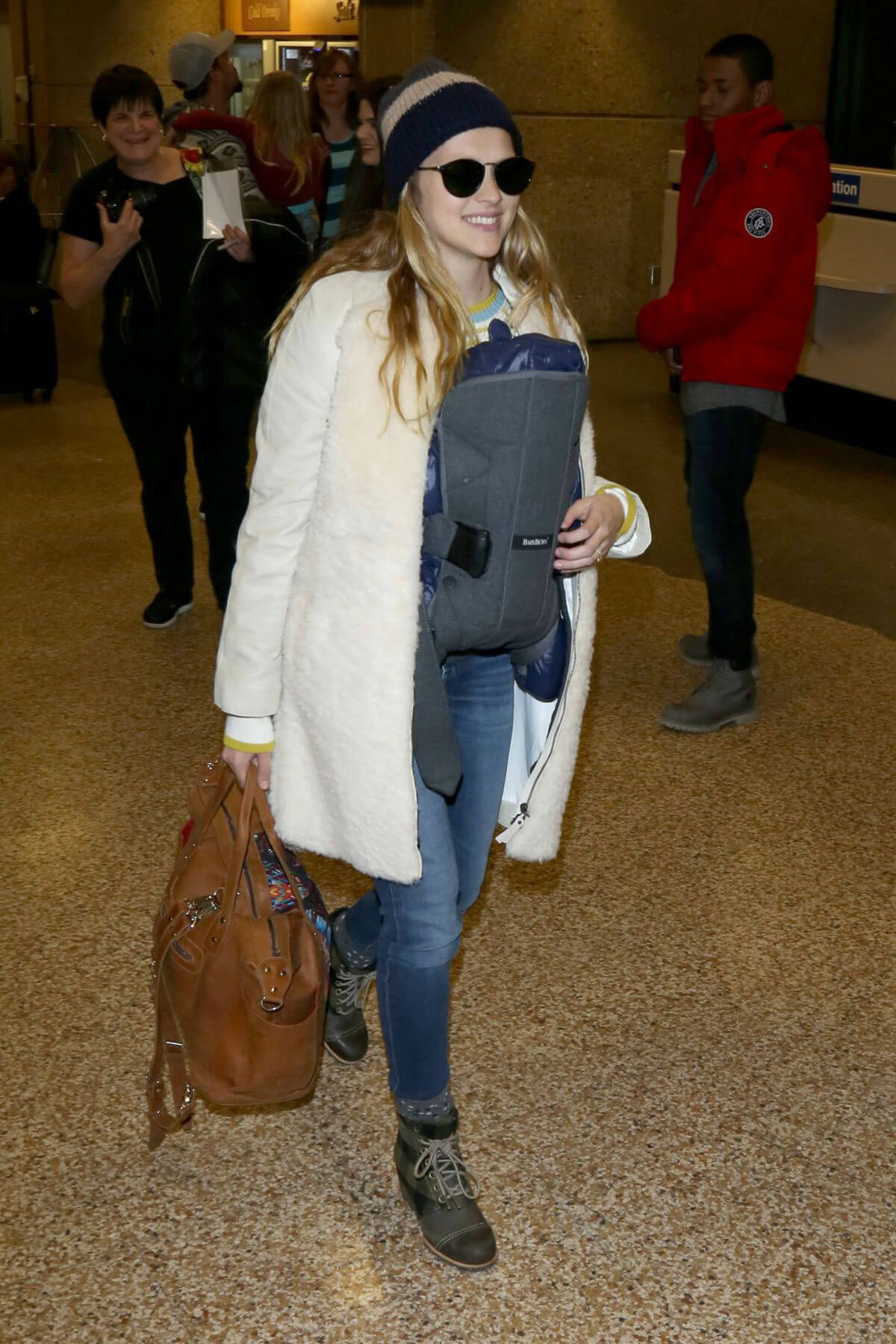 Teresa Palmer Arrives in Salt Lake City