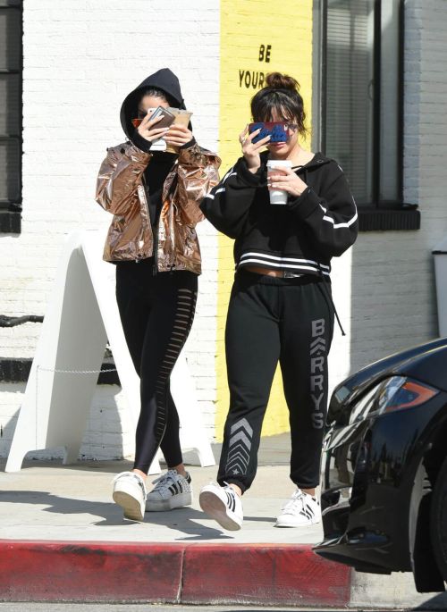 Vanessa Hudgens and Stella Hudgens Stills Out for Coffee in Los Angeles 2