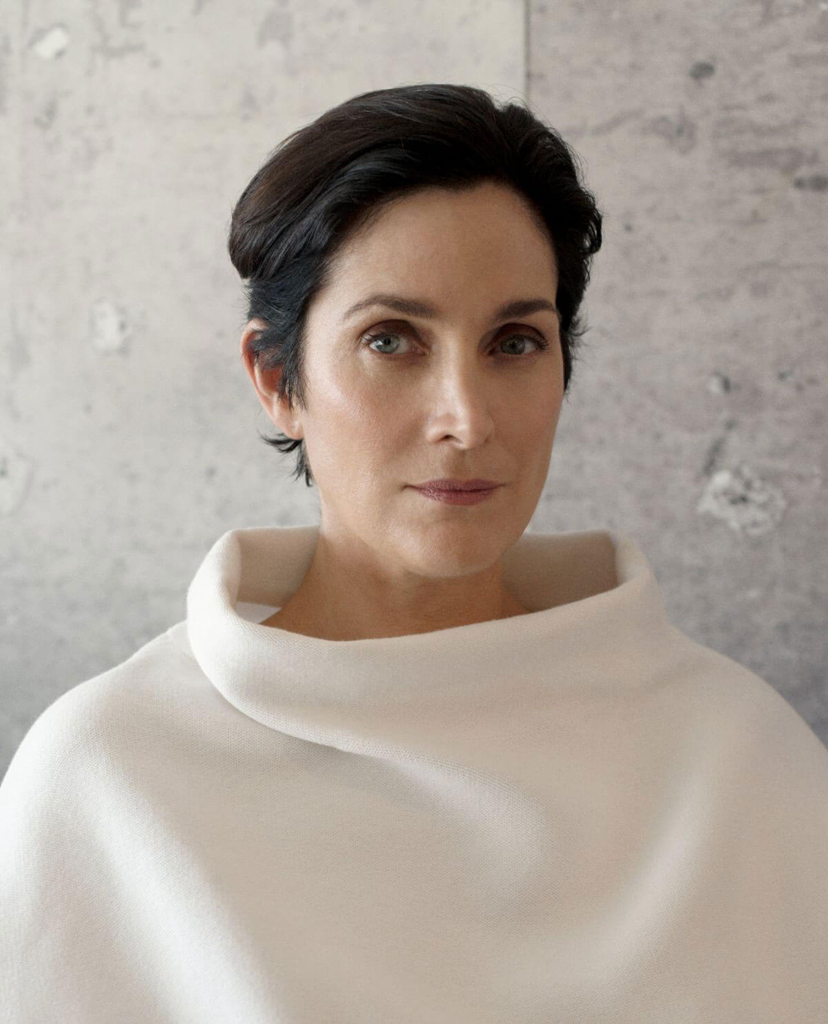 Carrie-Anne Moss Photoshoot for Montecristo Magazine