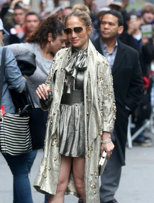 Jennifer Lopez Stills Leave The View in New York 03/01/2017 3