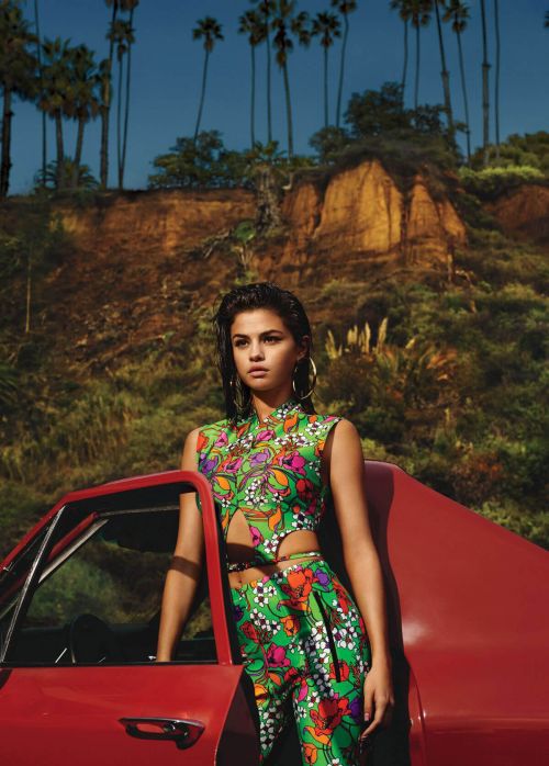 Selena Gomez Covers Vogue