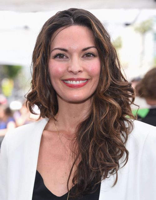 Alana de la Garza Stills at Gary Sinise Honored with Star on Hollywood Walk of Fame 2