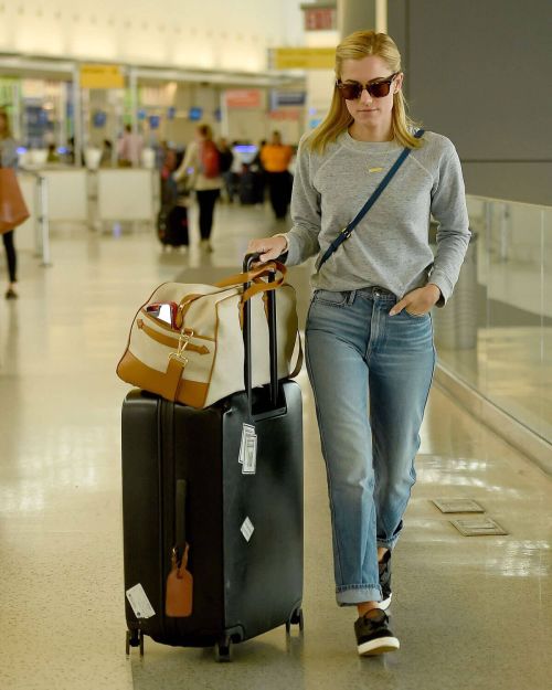 Allison Williams Stills at JFK Airport in New York 4