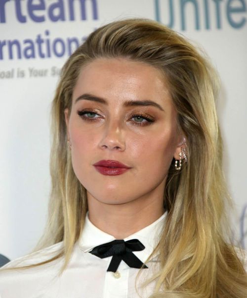 Amber Heard Stills at 4th Annual unite4:humanity Gala in Beverly Hills 11