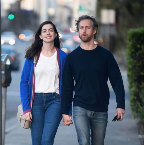 Anne Hathaway and Adam Shulman Stills Out for Dinner in Los Angeles 1