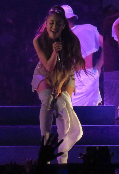 Ariana Grande Performs Stills at her Dangerous Woman Tour in Los Angeles 7