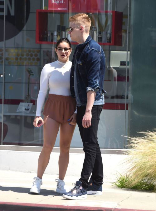 Ariel Winter Stills in Shorts Out and About in Beverly Hills 3