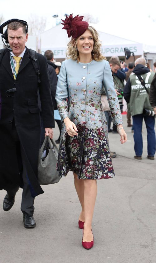 Charlotte Hawkins Stills at Grand National Ladies Day at Aintree in Merseyside 1