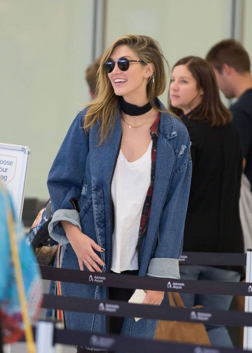 Delta Goodrem Stills at Airport in Adelaide