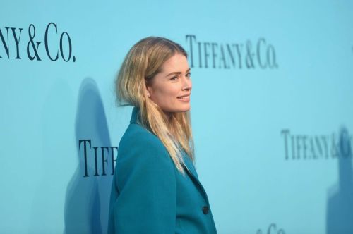 Doutzen Kroes Stills at Tiffany & Co. 2017 Blue Book Collection Gala in New York 1