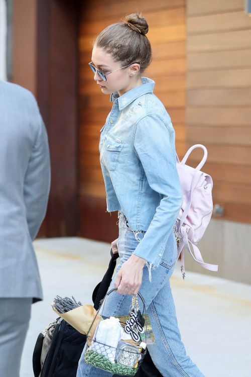 Gigi Hadid Stills Leaves Her Apartment in New York 6