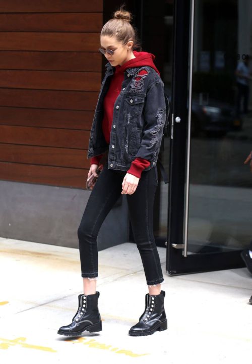 Gigi Hadid Stills Leaves Her Hotel in New York 8