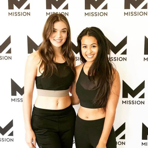 Hailee Steinfeld Stills at Mission Athlete Dance Event in Los Angeles 1