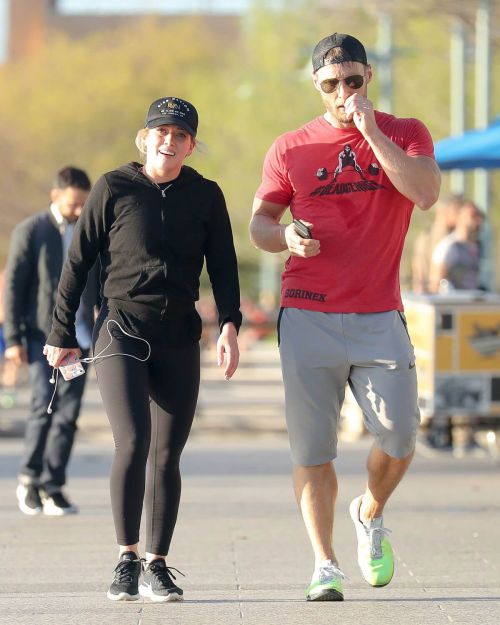 Hilary Duff Stills Out Jogging on Hudson River in New York 15