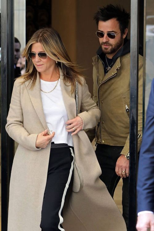 Jennifer Aniston and Justin Theroux Stills Leaving Chanel Store in Paris 5