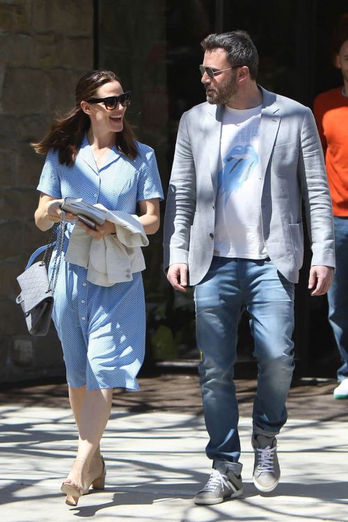 Jennifer Garner and Ben Affleck Leaves Church in Pacific Palisades 4