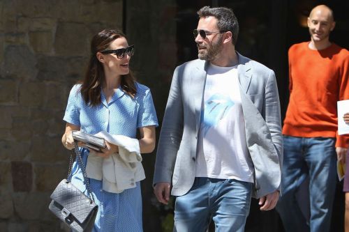 Jennifer Garner and Ben Affleck Leaves Church in Pacific Palisades 5