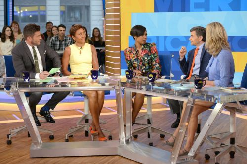 Jennifer Hudson Stills on the Set of Good Morning America 1