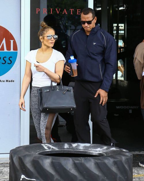 Jennifer Lopez and Alex Rodriguez Leaves a Gym in Miami 9