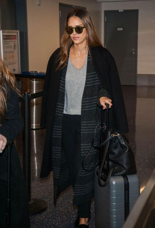 Jessica Alba Stills at Los Angeles International Airport 4