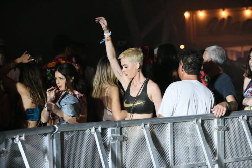 Katy Perry Stills at Coachella Valley Music and Arts Festival in Indio 1