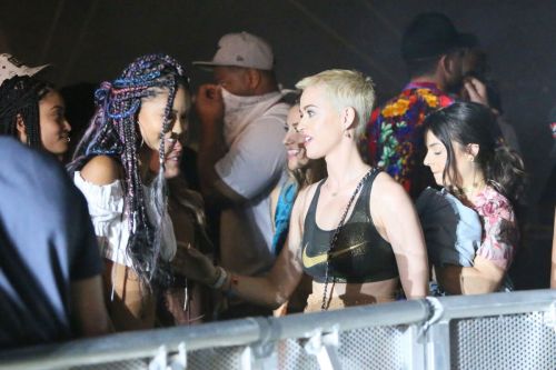 Katy Perry Stills at Coachella Valley Music and Arts Festival in Indio 3