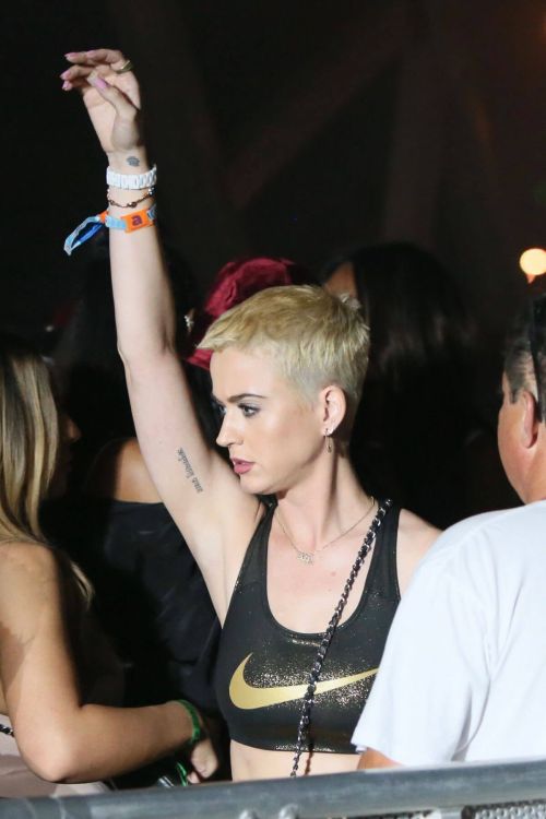 Katy Perry Stills at Coachella Valley Music and Arts Festival in Indio 4