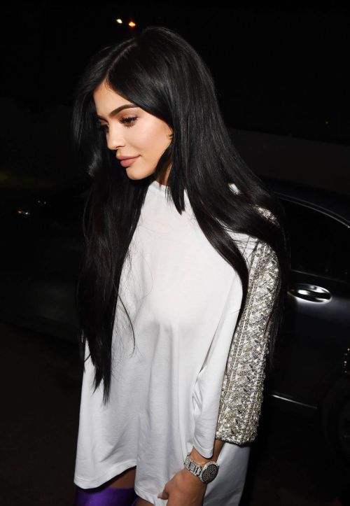 Kylie Jenner Stills Night Out in New York 5
